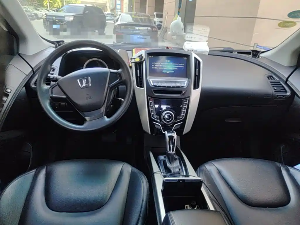 Luxgen U6 SUV 2016 2015 1.8T Innovation Upgrade