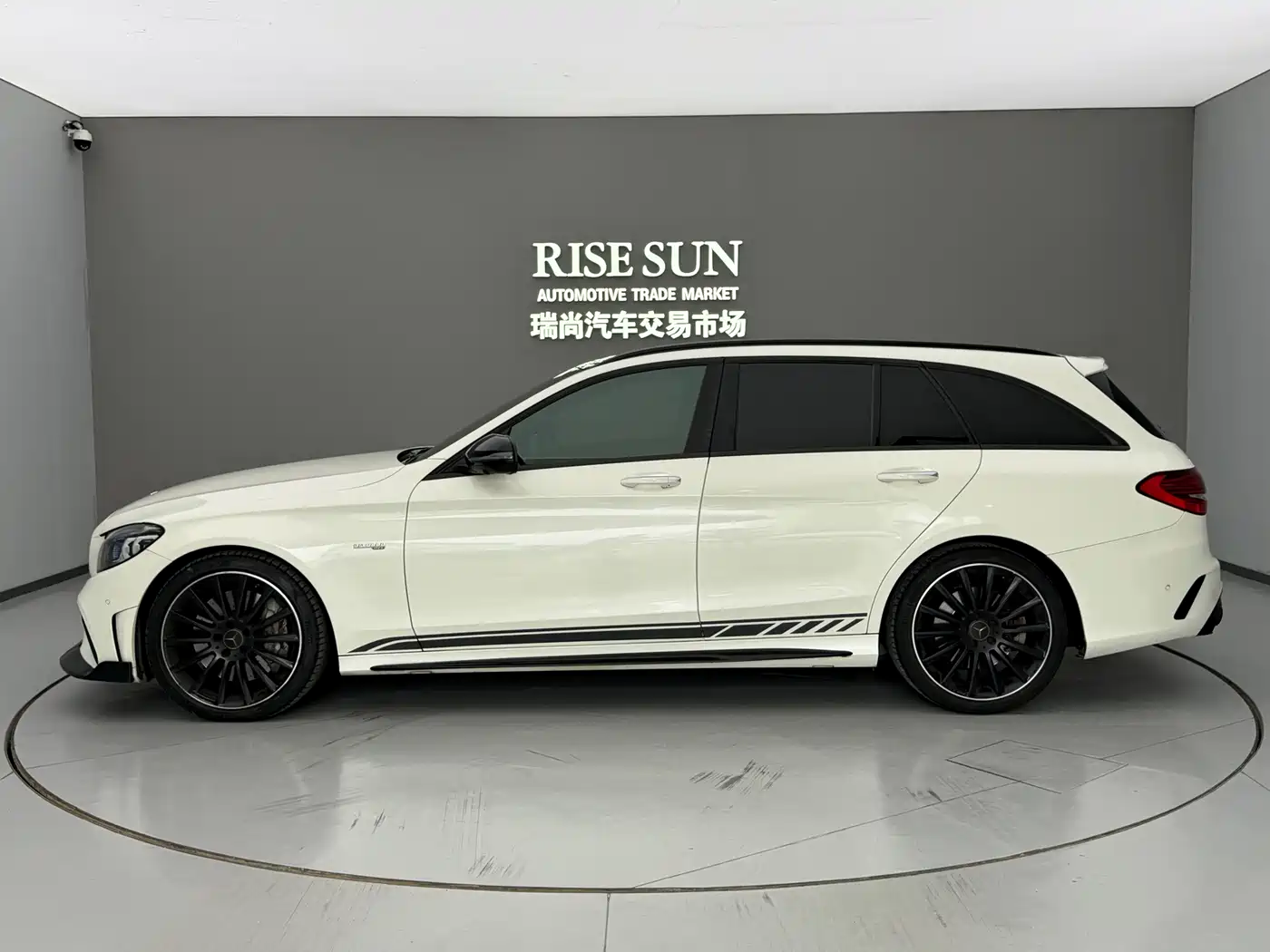 Mercedes-Benz C-Class AMG 2019 2019 AMG C 43 4MATIC Estate Special Edition