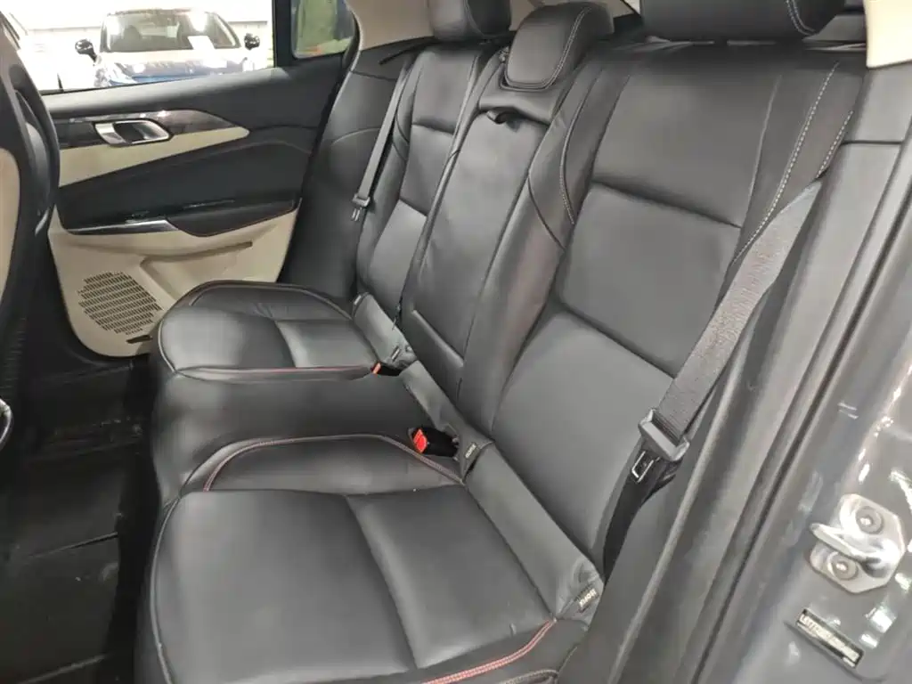 Lynk & Co 02 2018 Model 1.5T DCT 2WD Yao Pro Edition China V фото 17