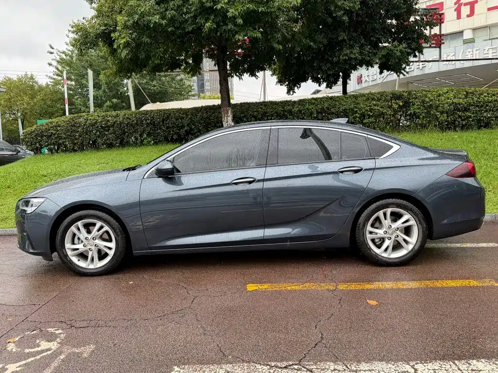 Фото 3 - Buick Regal