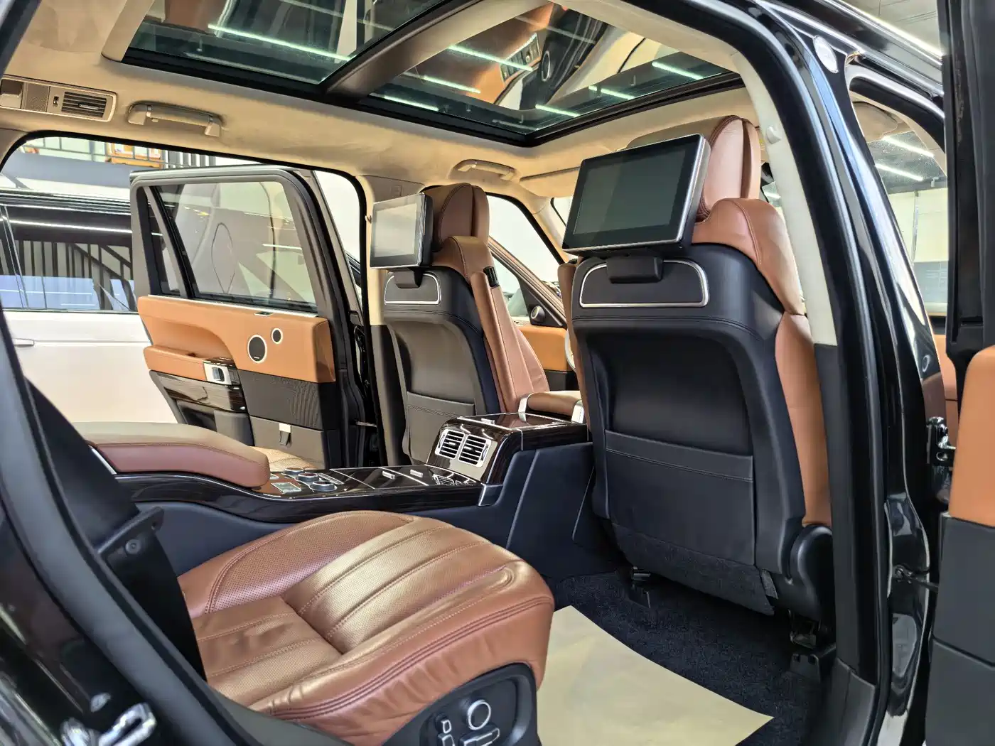 Land Rover Range Rover 2017 3.0 SC V6 AB Ultimate Autobiography LWB фото 9