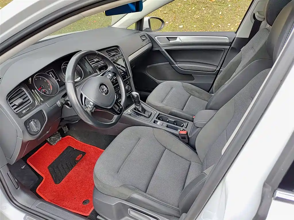 Volkswagen Golf 2020 280TSI DSG Comfort фото 7