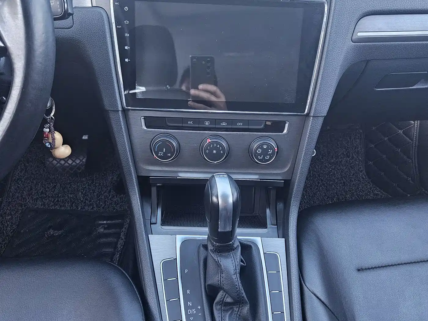 Volkswagen Golf 2016 230TSI Automatic Comfort фото 11