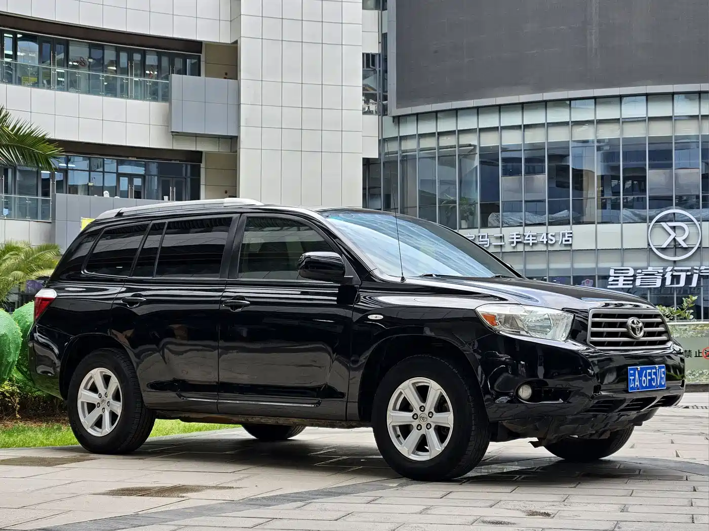 Toyota Highlander 2009 2.7L 2WD 7-seater Elite Edition фото 3