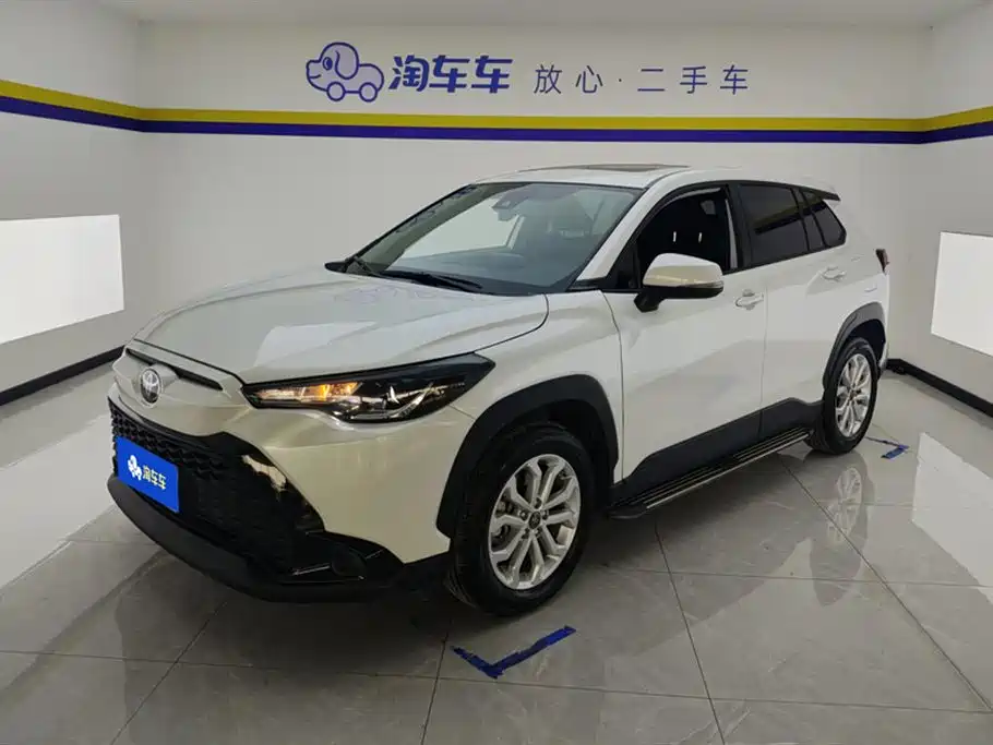 Toyota Frontlander 2022 2.0L CVT Leading Edition