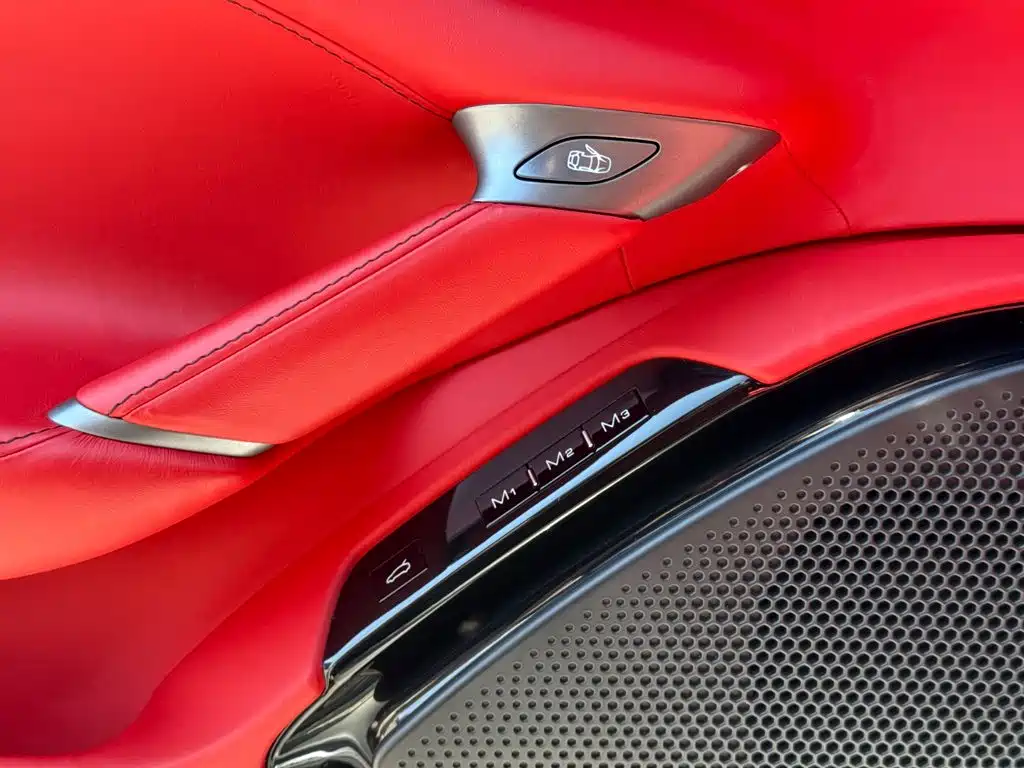 Ferrari Roma 2021 2020 3.9T V8