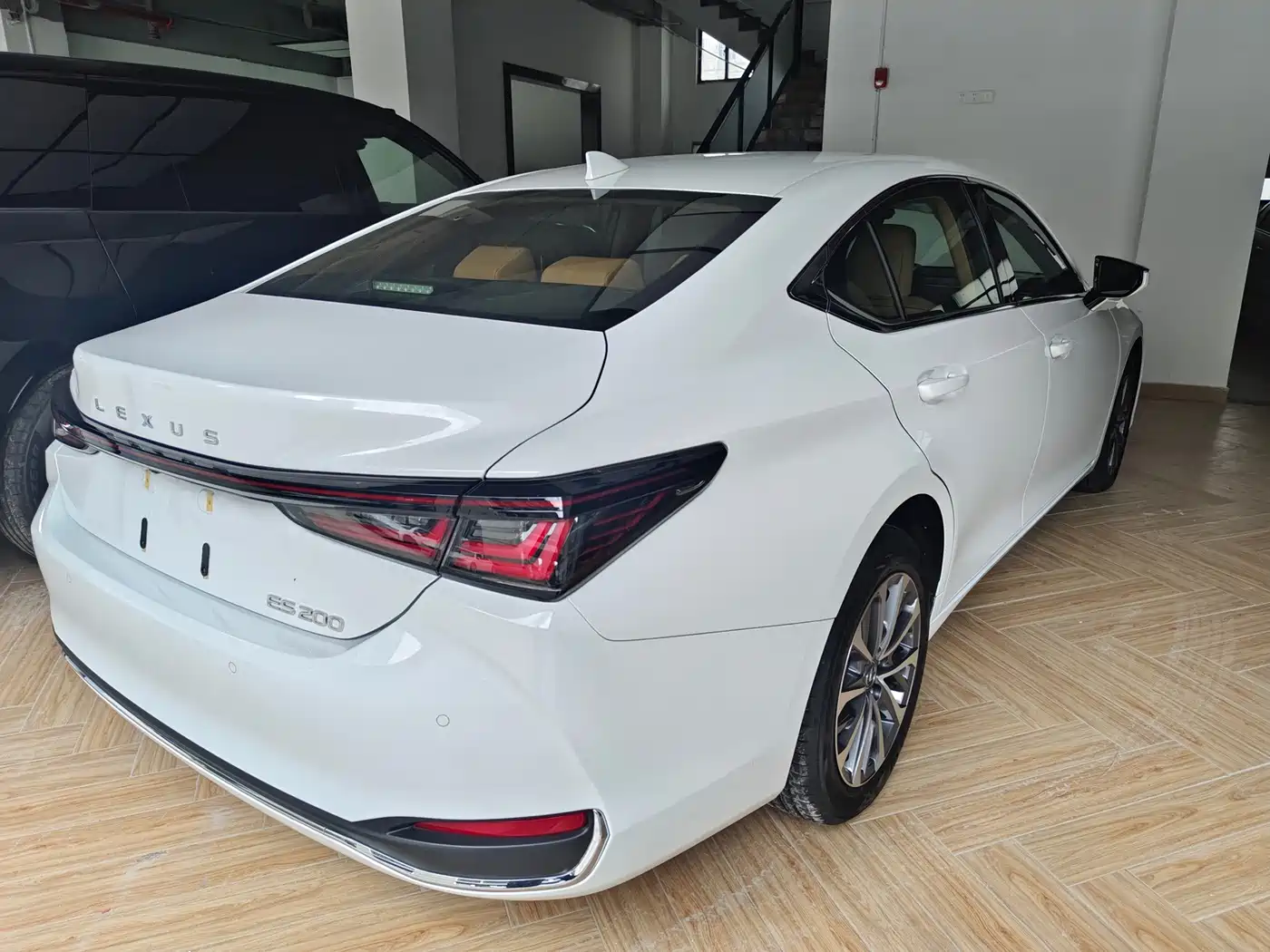 Lexus ES 2026 2025 200 Ultimate Edition