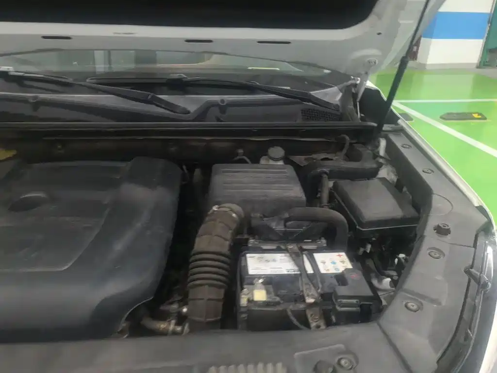 Фото 20 - Changan CS75