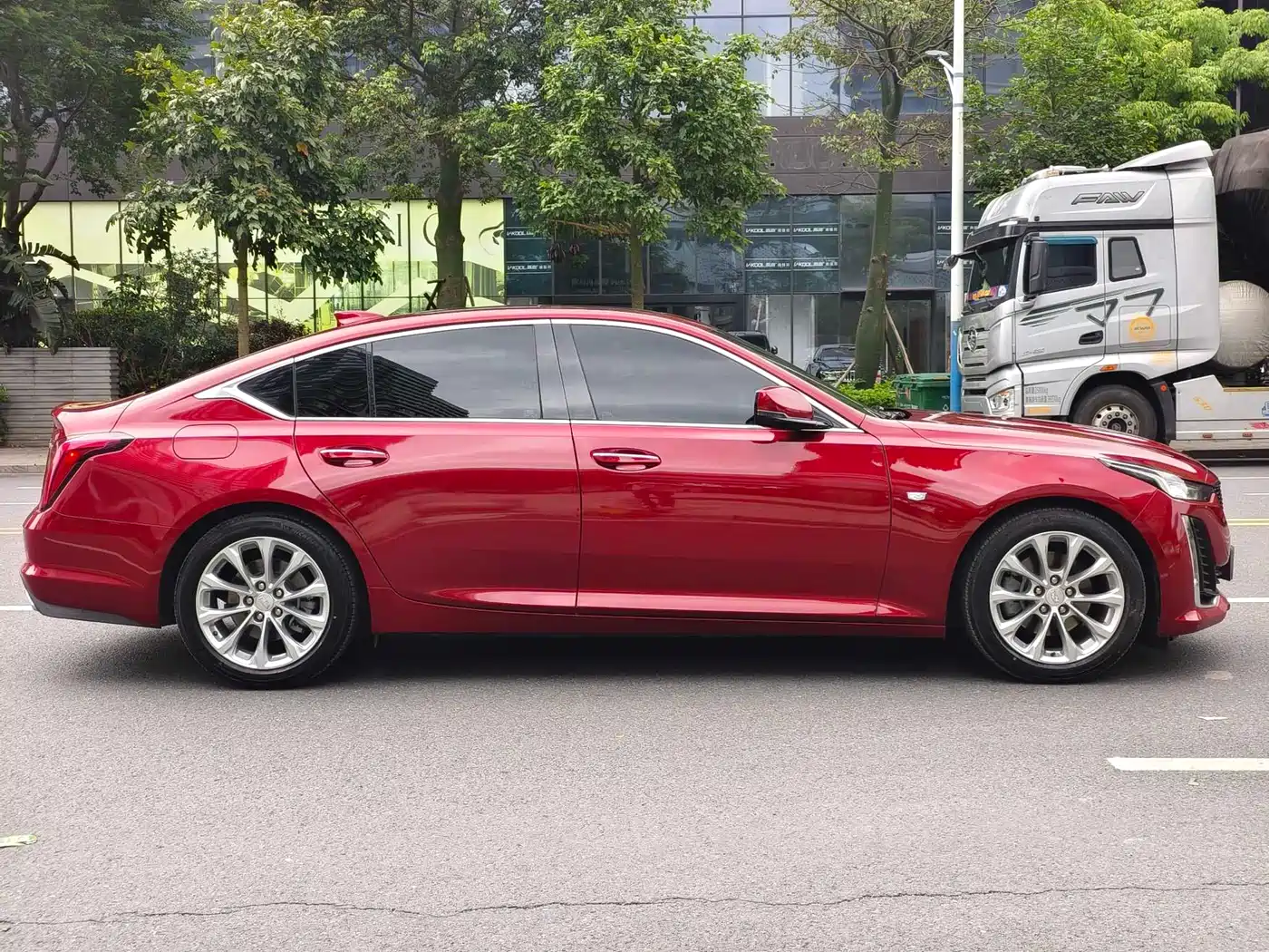 CADILLAC CT5