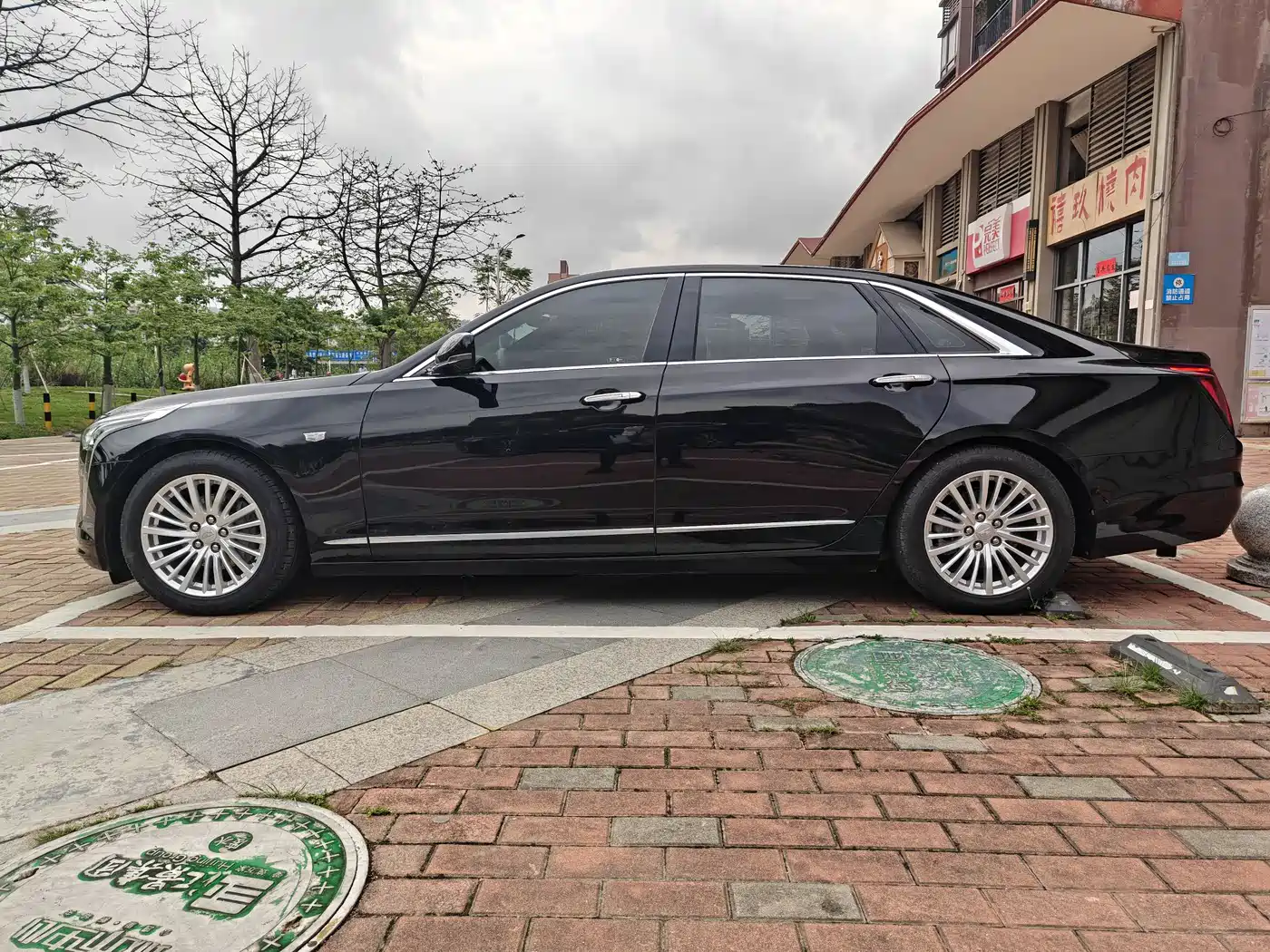 CADILLAC CT6