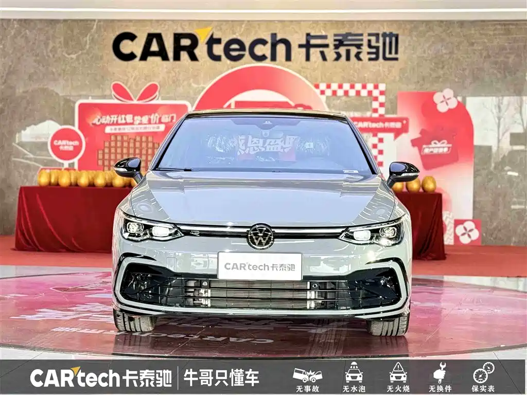 Volkswagen Golf 2023 Model 280TSI DSG R-Line фото 2
