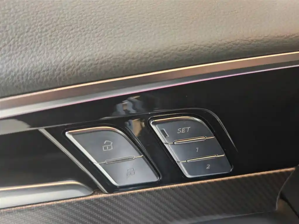 Audi A4L 2024 40 TFSI quattro RS Kit Speed Edition фото 15