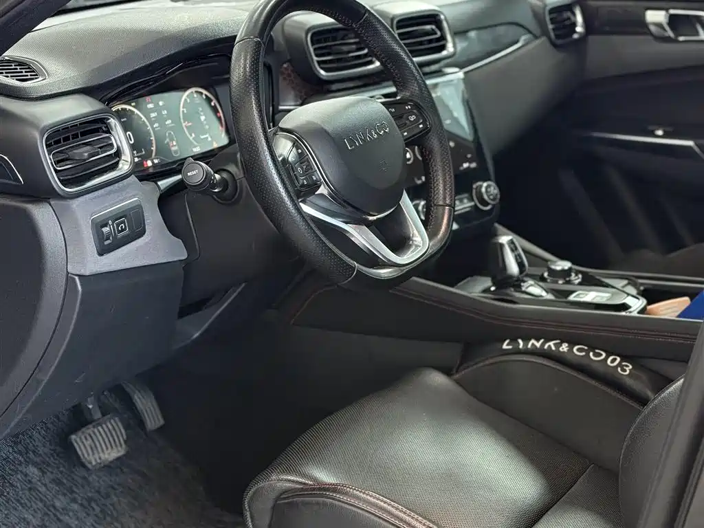 Lynk & Co 03 2019 1.5TD DCT Power Edition China VI фото 4