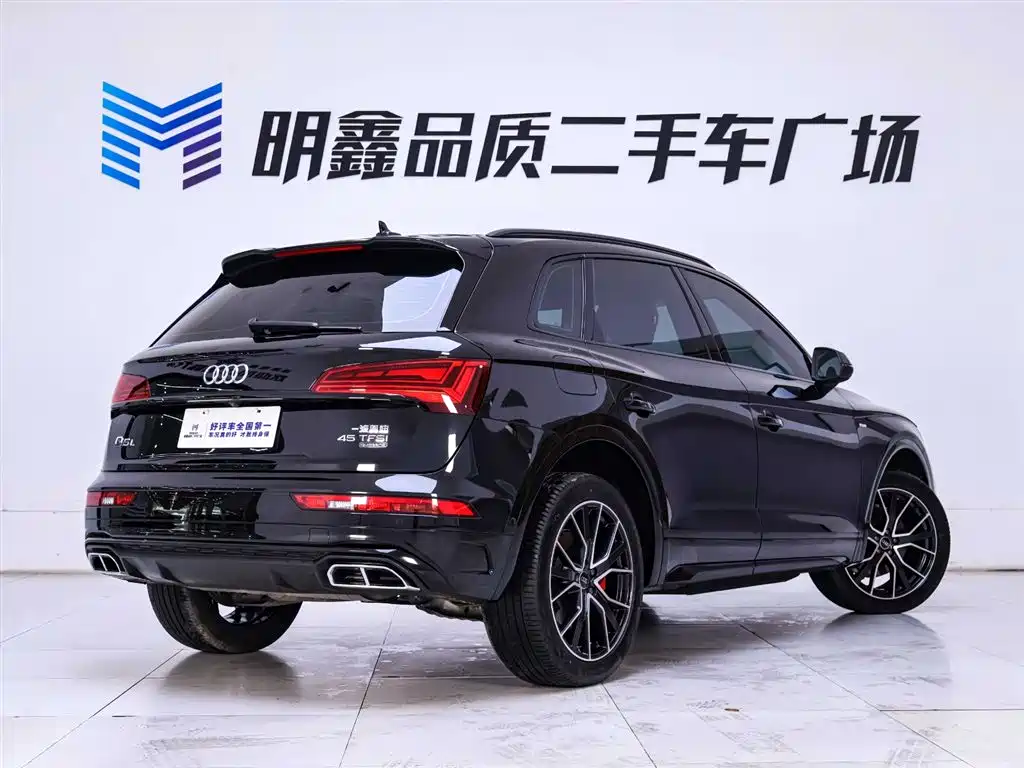 Audi Q5L 2023 45T Luxury Dynamic фото 7