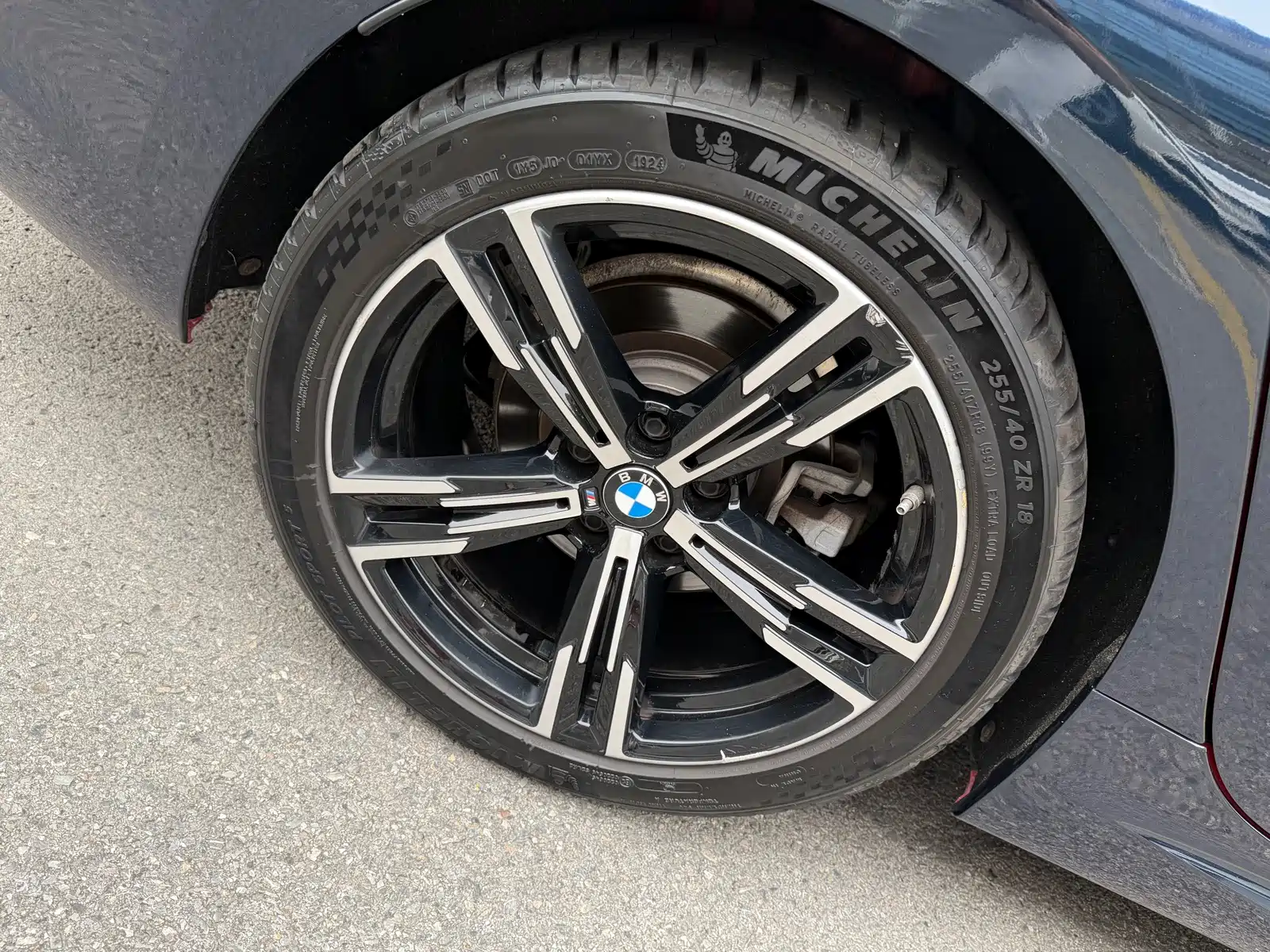 Photo 15 - BMW 3 Series