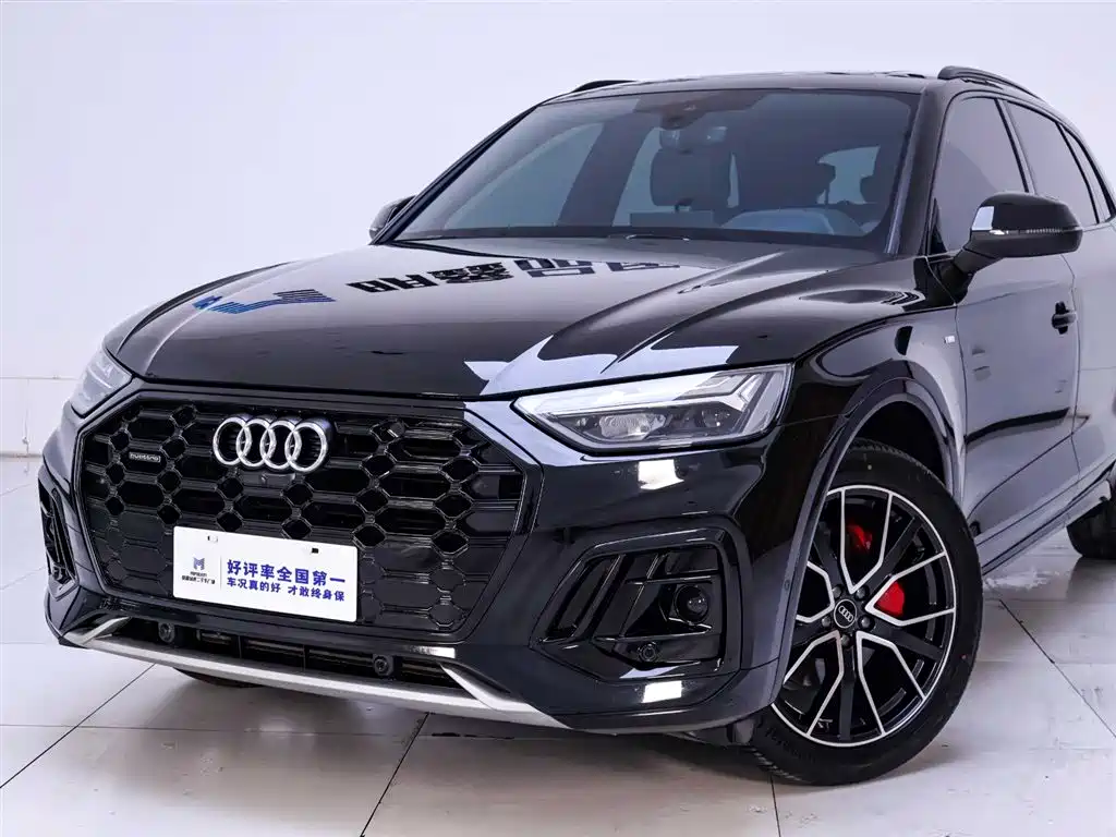 Audi Q5L 2023 45T Luxury Dynamic фото 3