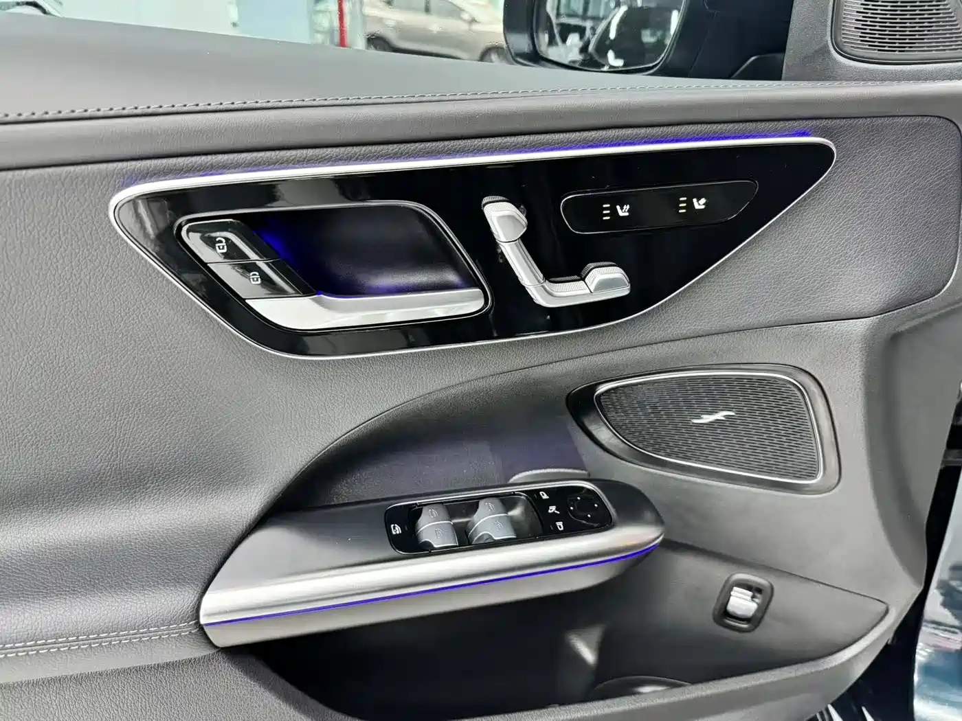 Mercedes-Benz C-Class 2025 C 260 L Sport Edition фото 7