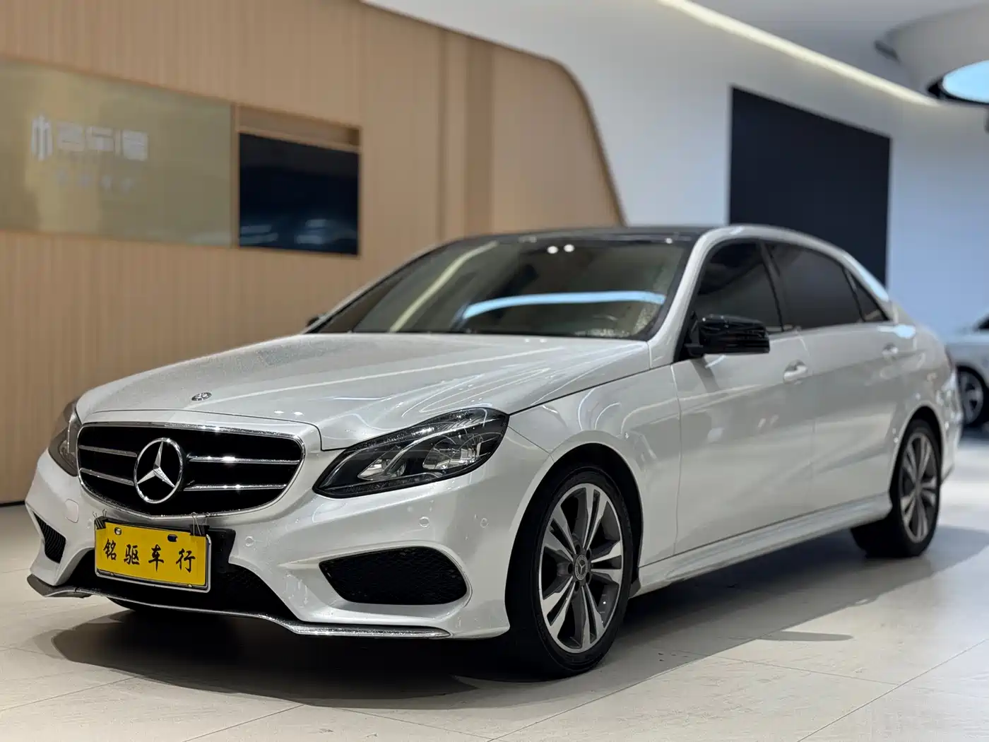 Mercedes-Benz E-Class 2014 E 260 L Sport