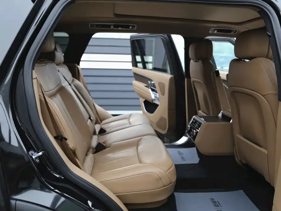 Фото 21 - Land Rover Range Rover