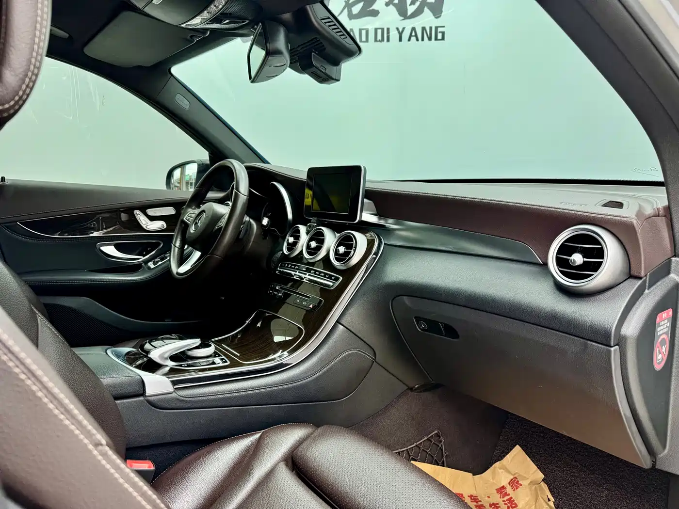 Mercedes-Benz GLC 2016 GLC 260 4MATIC Luxury фото 14