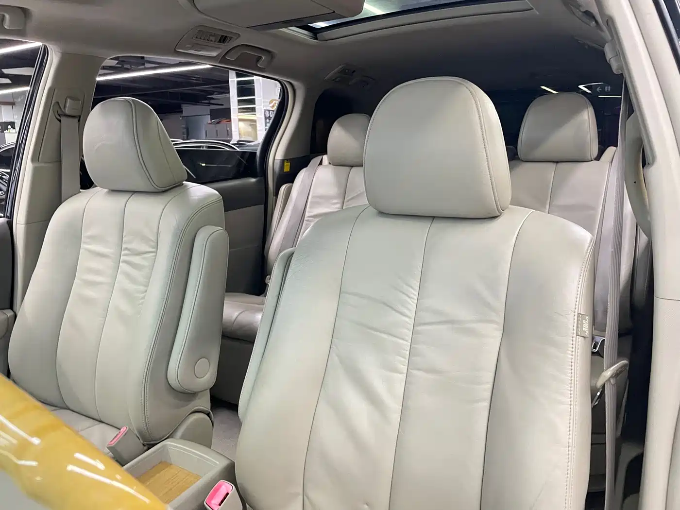 Toyota Previa 2007 3.5L 7-Seater Luxury фото 27