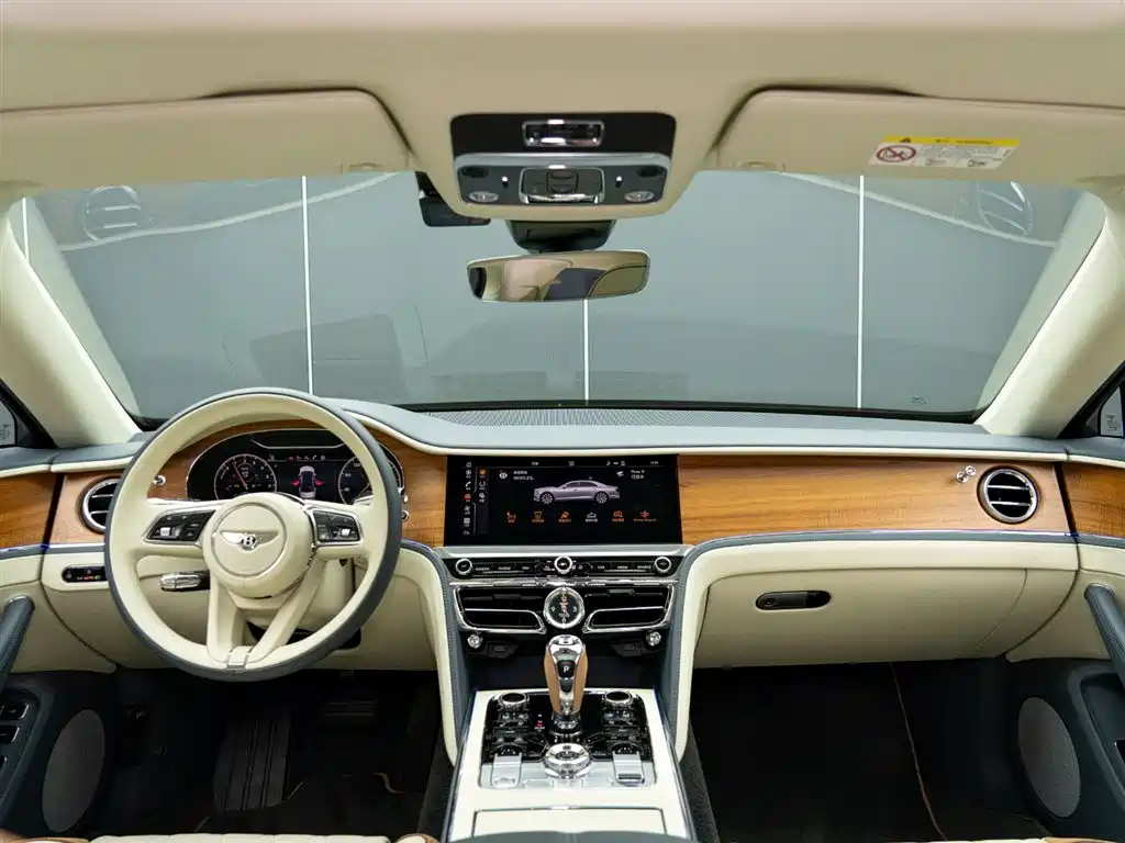 BENTLEY FLYING SPUR PLUG-IN HYBRID