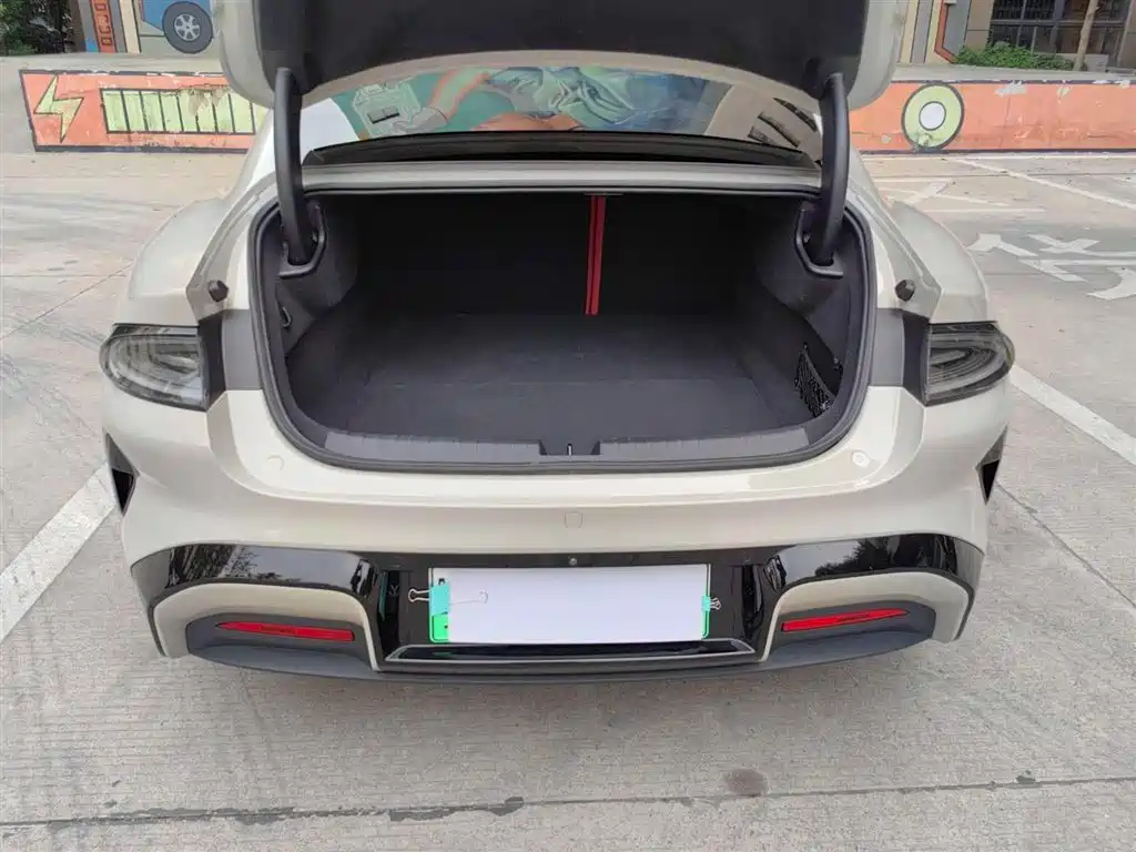 XIAOMI CAR XIAOMI SU7