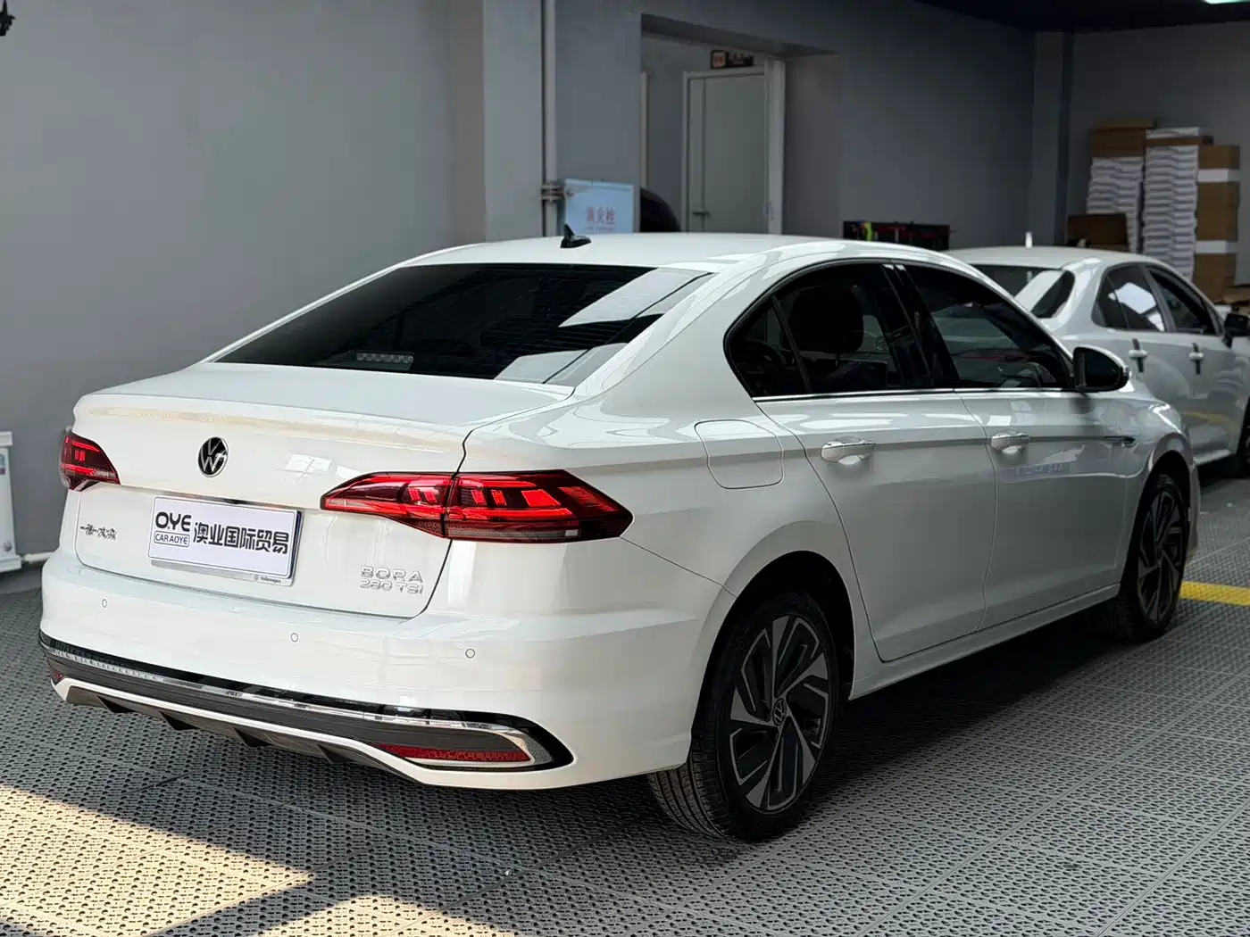 Volkswagen Bora 2023 280TSI DSG Prestige Edition фото 6