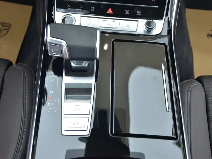 Audi A8 2026 2025 A8L 50 TFSI quattro Exclusive Selection