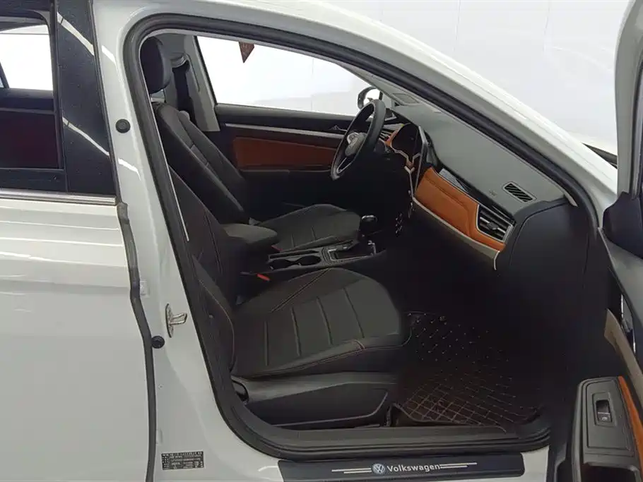 Volkswagen Bora 2023 200TSI DSG Smart Edition фото 8