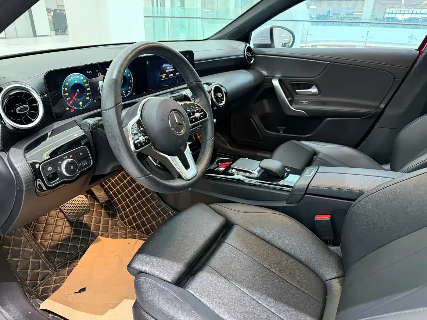 Mercedes-Benz A-Class 2022 A 200 L Sport Sedan Dynamic фото 4