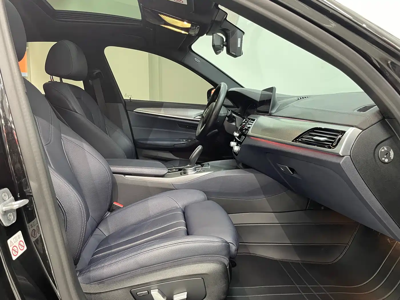 BMW 5 Series (Import) 2020 Model 525i M Sport Package фото 14