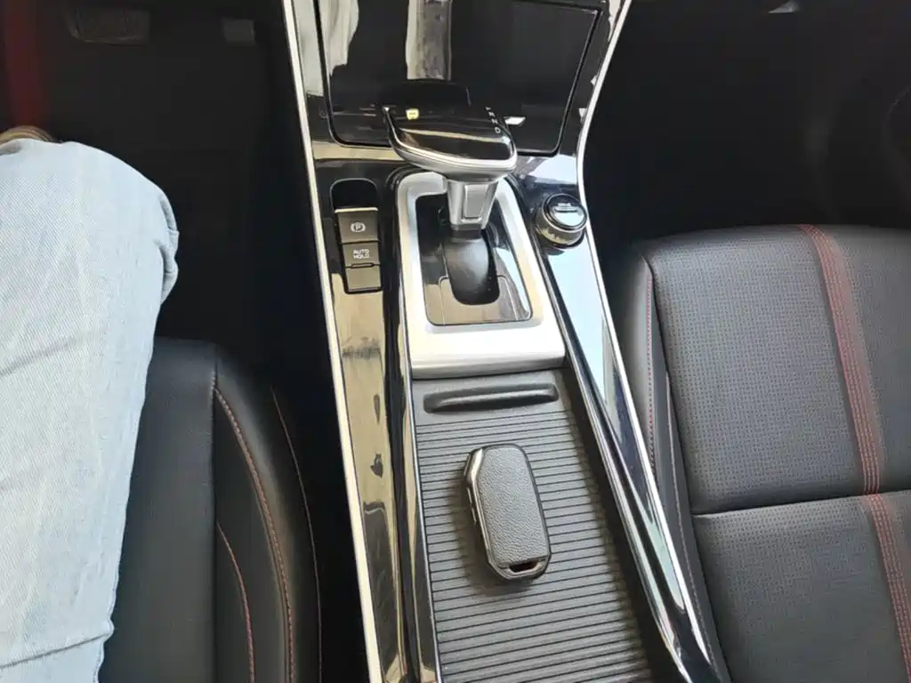 Photo 14 - Kia KX3