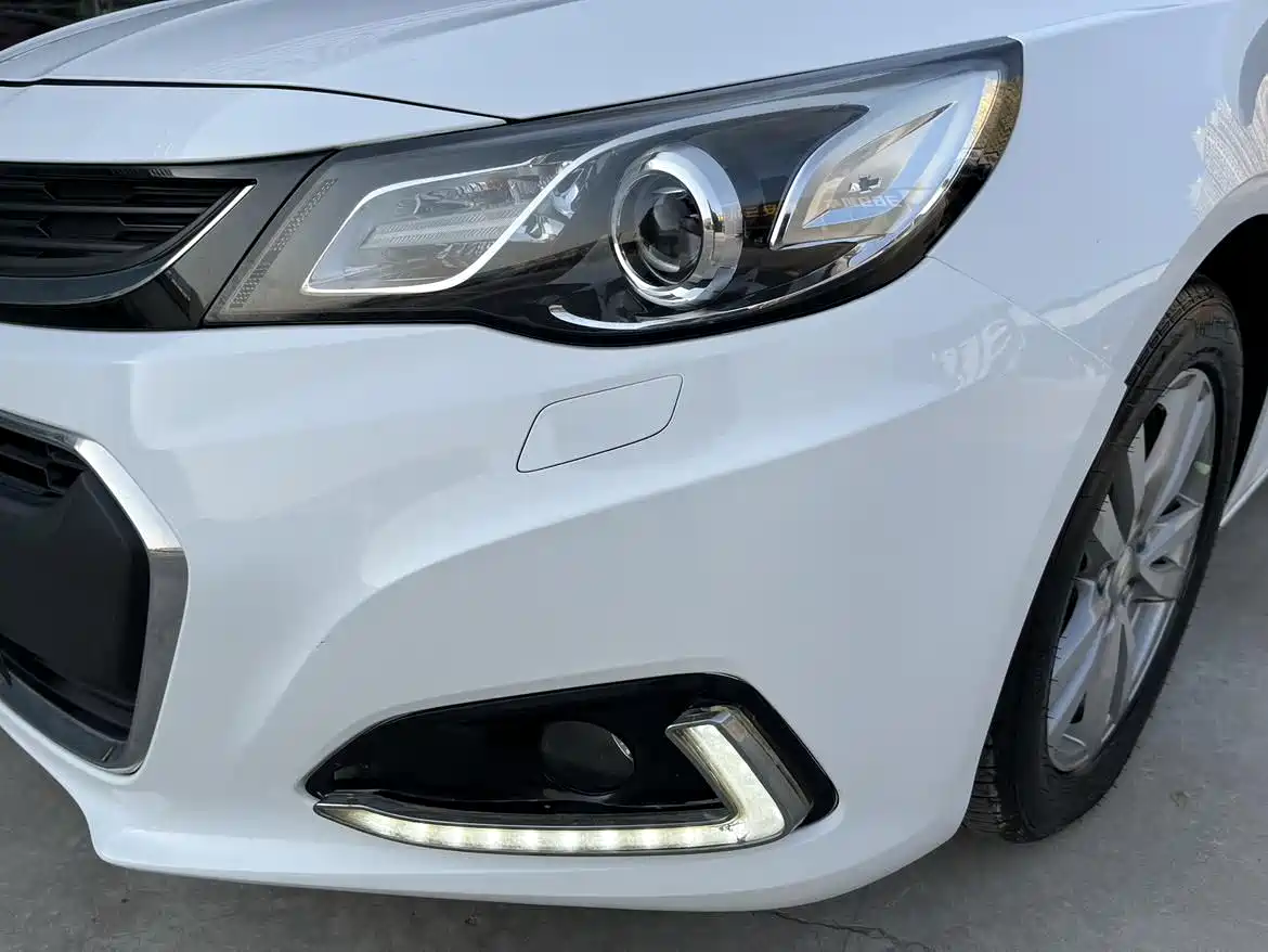 Chevrolet Malibu 2016 1.6T Automatic Luxury Edition фото 4