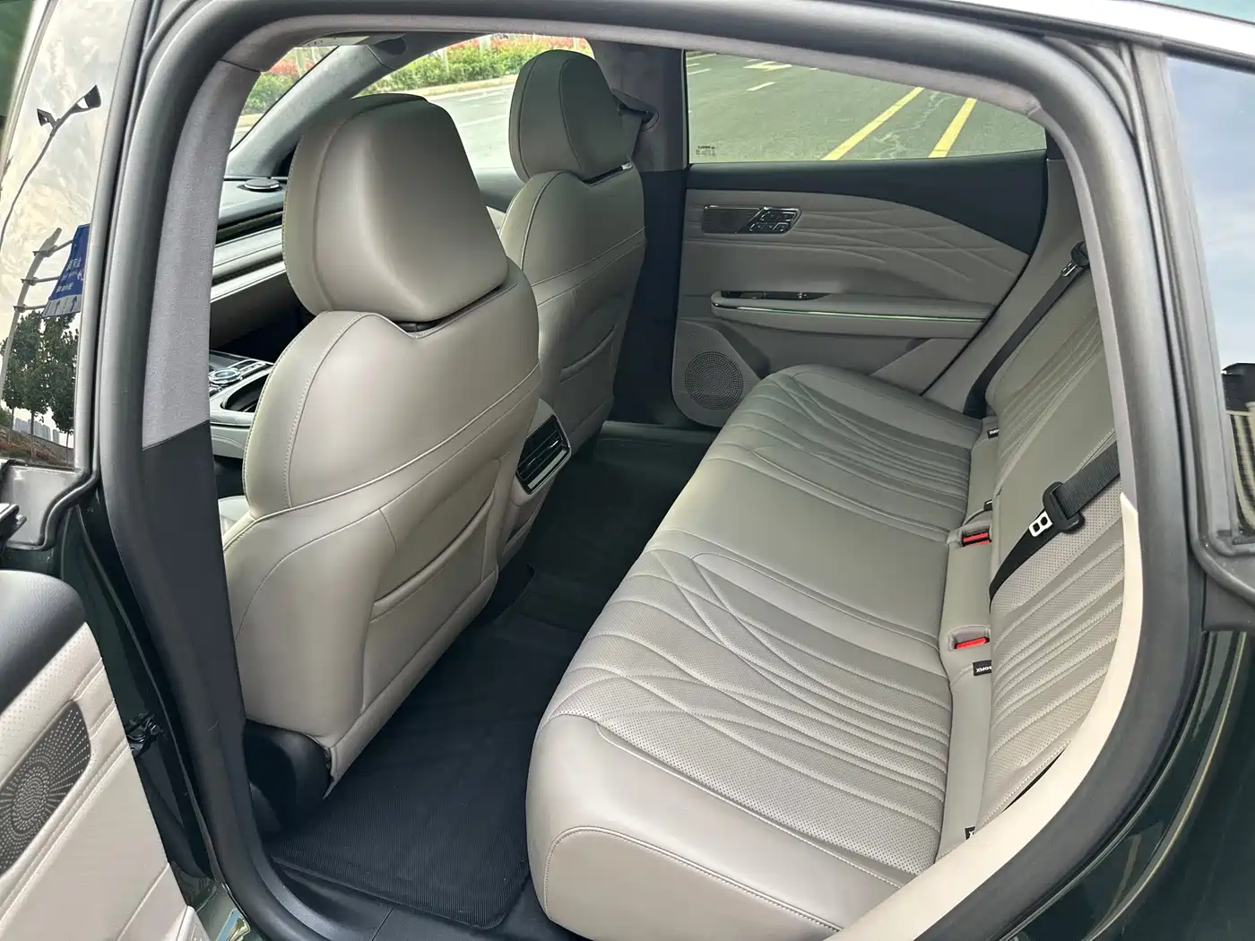 Geely Galaxy Galaxy Xingyao 8 2025 130km EM-P Starship Edition фото 10