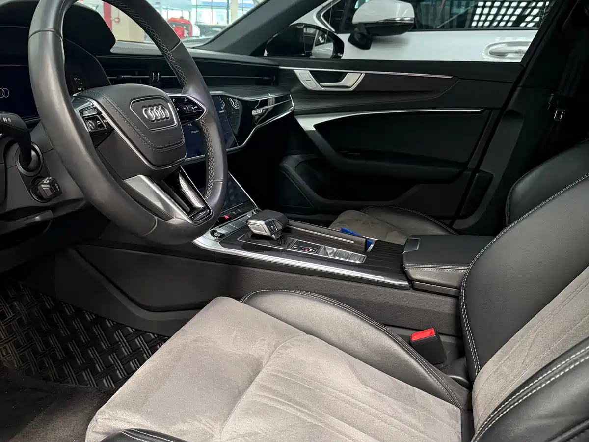 Audi A6L 2024 45 TFSI quattro Premium Dynamic фото 8
