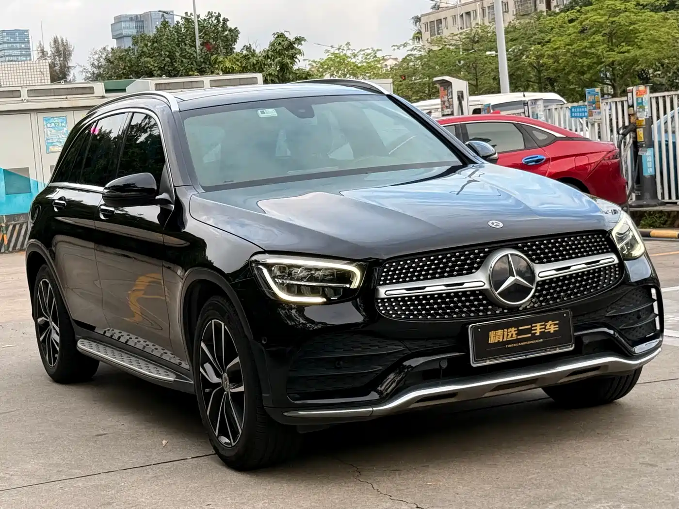 Mercedes-Benz GLC 2022 Model GLC 260 L 4MATIC Luxury Edition фото 3