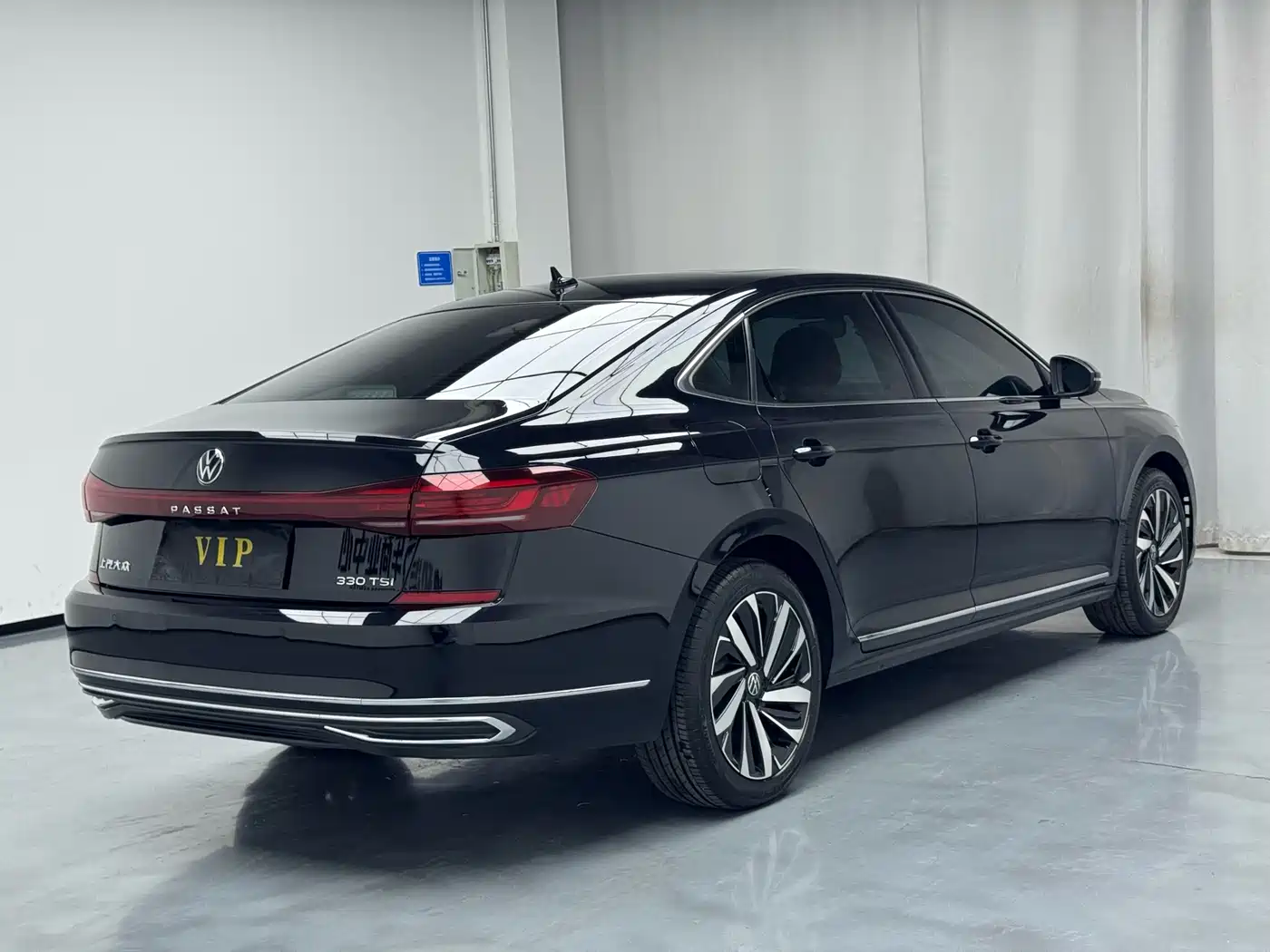 Volkswagen Passat 2023 330TSI Elite Edition фото 10