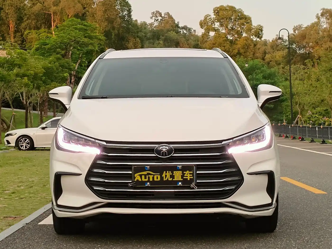 BYD Song MAX 2021 2021 Upgrade 1.5T Automatic Luxury Edition 6-Seater