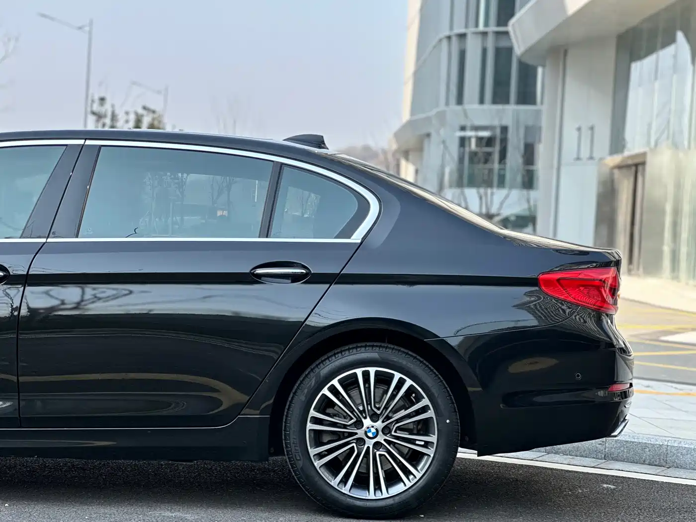 BMW 5 Series 2018 Facelift 530Li Exclusive Luxury Package фото 11