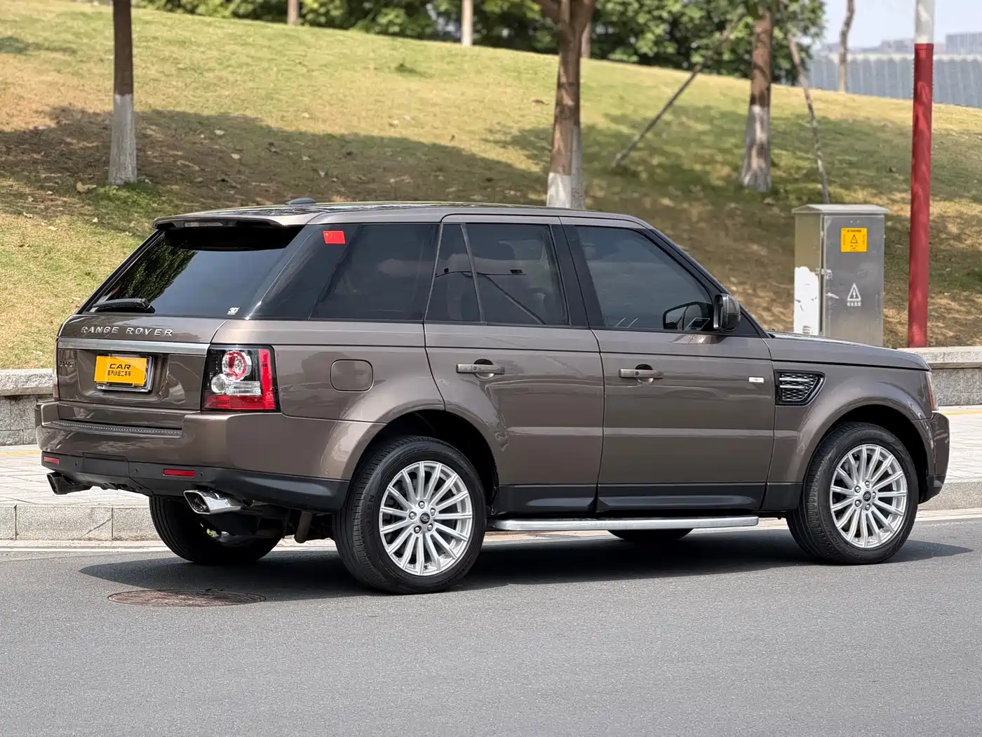Land Rover Range Rover Sport 2013 3.0 TDV6 Diesel фото 4
