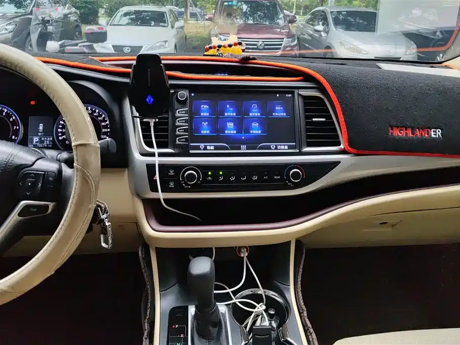 Toyota Highlander 2017 2.0T 4WD Elite 7-Seater фото 13