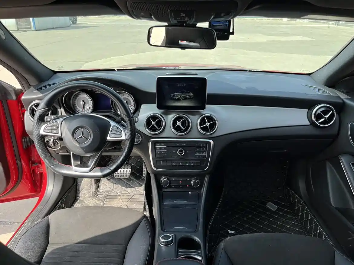 Mercedes-Benz CLA (Import) 2015 CLA 220 4MATIC фото 9