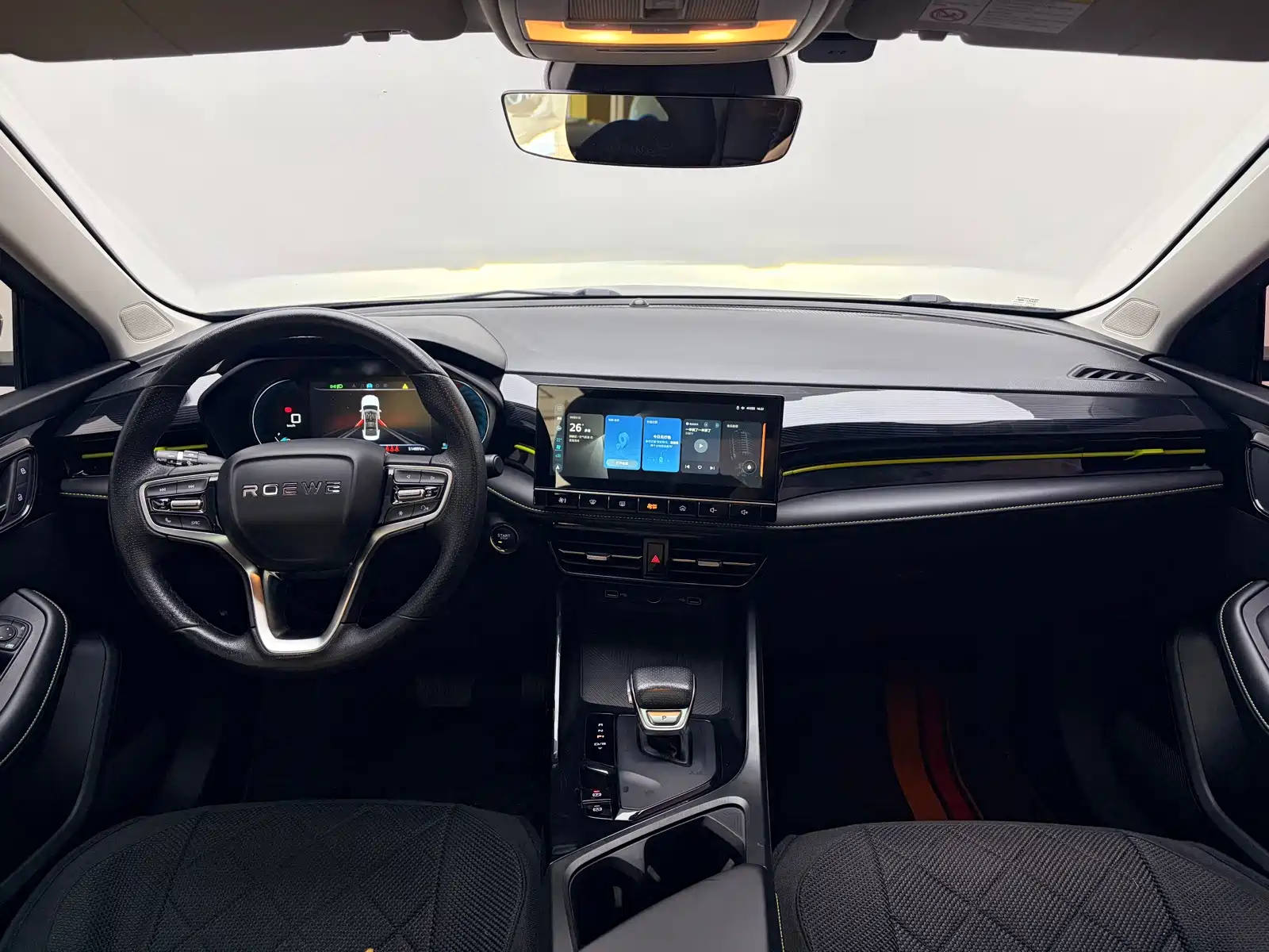 Фото 5 - Roewe i5