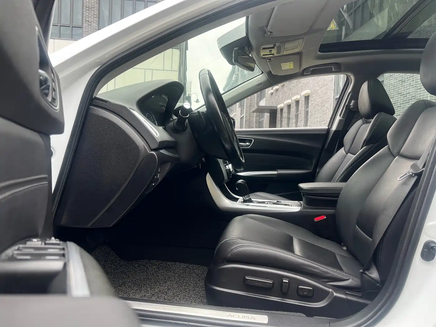 Acura TLX-L 2018 2.4L Joy Edition фото 25
