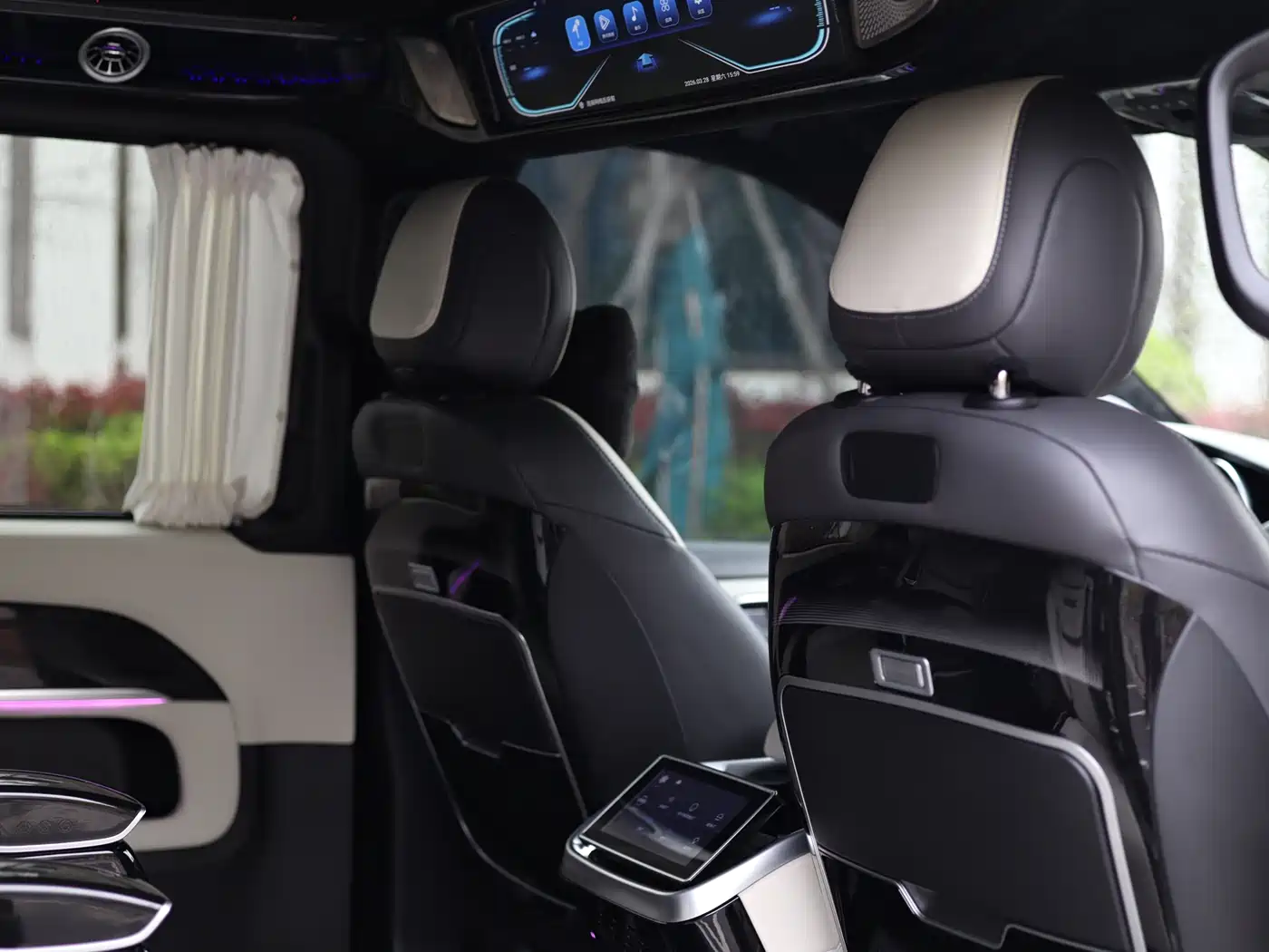 Mercedes-Benz V-Class 2018 V 260 Premium Edition China V фото 32