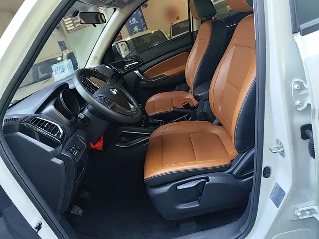 Changan Oshan Changan Oushang CX70 2016 2016 1.6L Manual Luxury