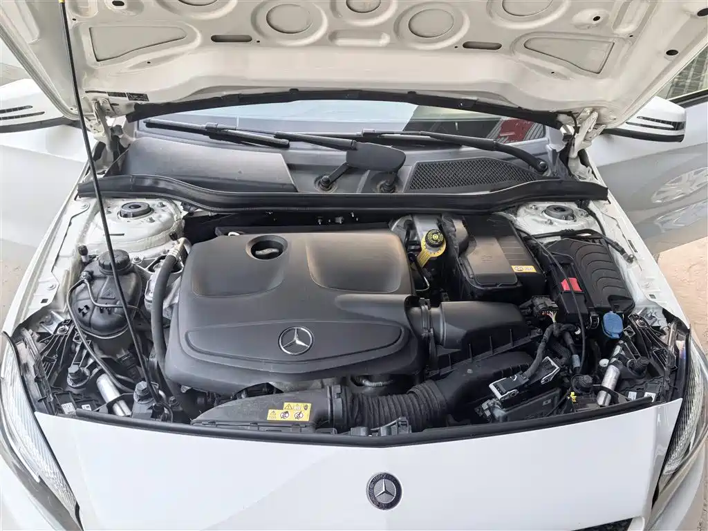 Mercedes-Benz A-Class (Import) 2015 A 200 Sport фото 17