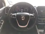 Photo 11 - Baojun 560