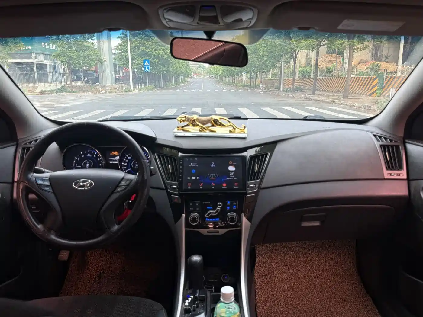 Hyundai Sonata 2013 Model 2.0L Automatic Leading Edition фото 7